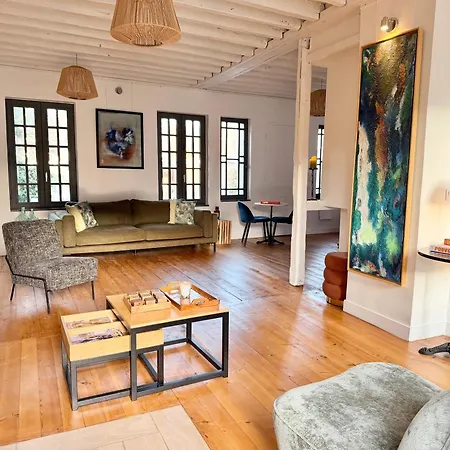 Отель Ancestor - *