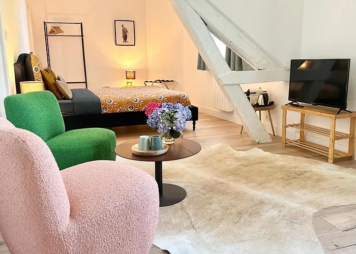 Ancestor - Отель