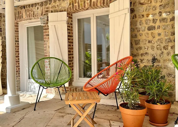 Ancestor - Отель